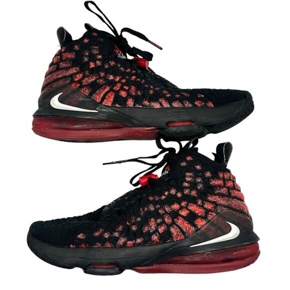 Nike GS LeBron 17 Red Black Kids Size 6.5 Youth - Picture 1 of 9